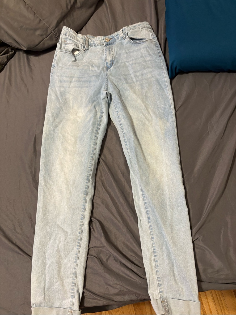 SHEIN Light Wash Cuffed Hem Jeans Women’s XL / US 12
